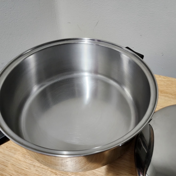 For @JR... Regal Thermic Ray 4-Ply 18-8 StnlsStl Thermo-Clad bottom Stock Pot - Picture 14 of 14